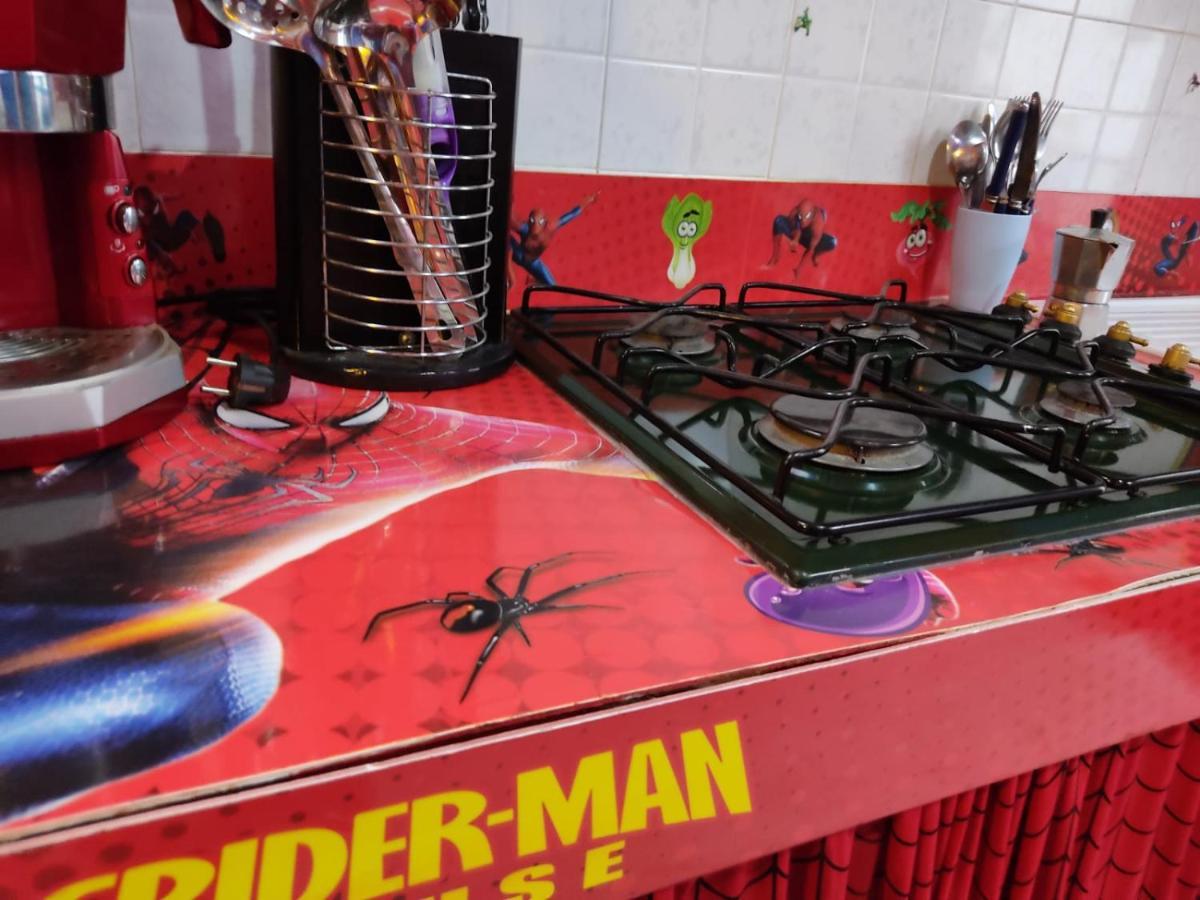 卡塔尼亚 Spiderman House酒店 外观 照片